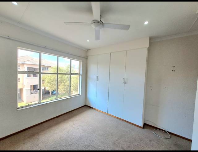 3 BEDROOM FLAT TO LET IN THREE RIVERS PROPER